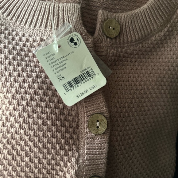 🔥NWT🌊! FREE PEOPLE! THE HAILEE SWEATER SET! Size 'XS' and color is Dusty Pink! - Picture 9 of 9